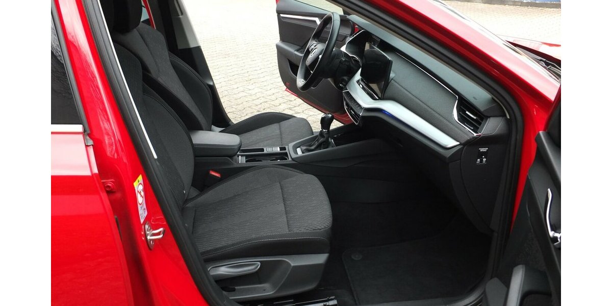 Skoda Octavia 2.0TDi STYLE NAVI BLUETOOTH PARKPILOT 53.254 km 18.498 &euro; Köln 50858