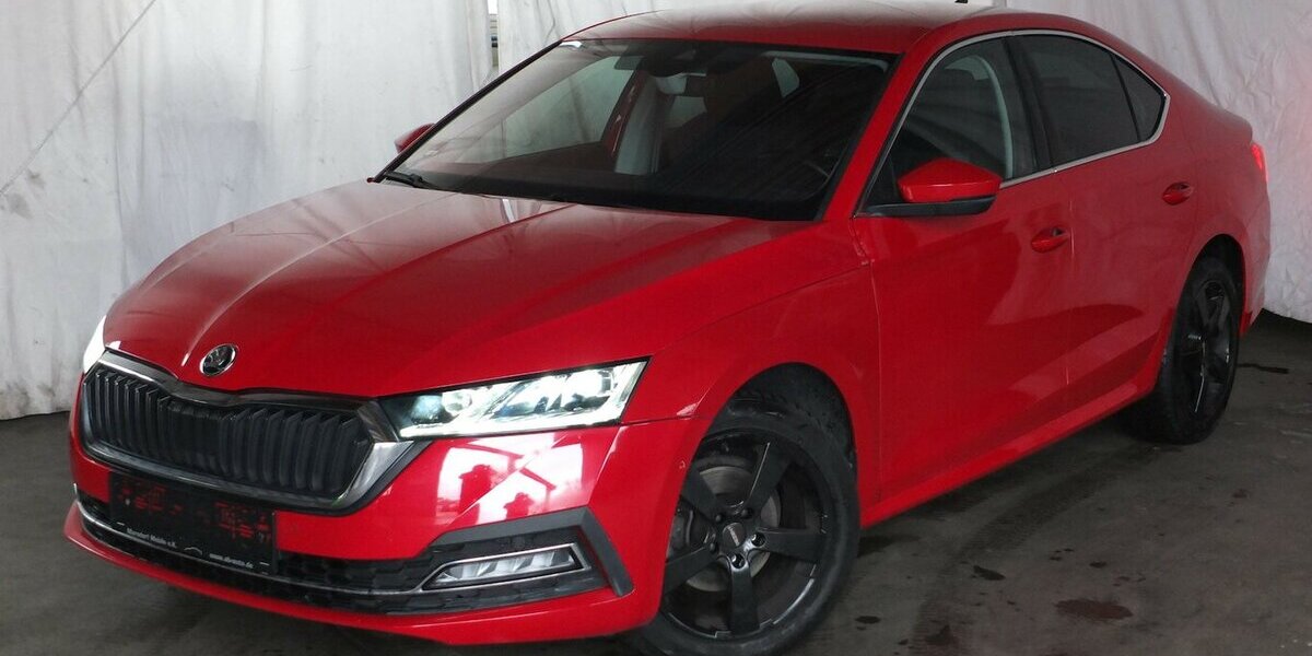 Skoda Octavia 2.0TDi STYLE NAVI BLUETOOTH PARKPILOT 53.254 km 18.498 &euro; Köln 50858