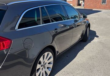 Opel Insignia 135.000 km 8.950 &euro; Dormagen 41539