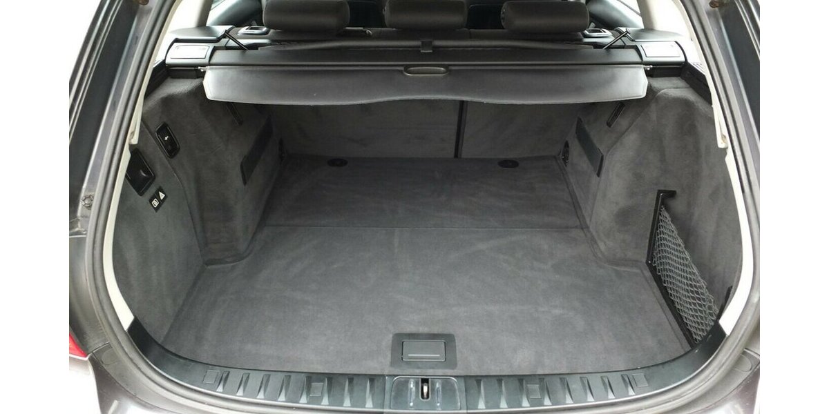 BMW 320D AHK ADVANTAGE/COMFORTPAKET 17ZOLL LMF 179.895 km 6.908 &euro; Köln 50858