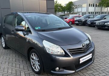 Toyota Verso 182.000 km 4.900 &euro; Dormagen 41540