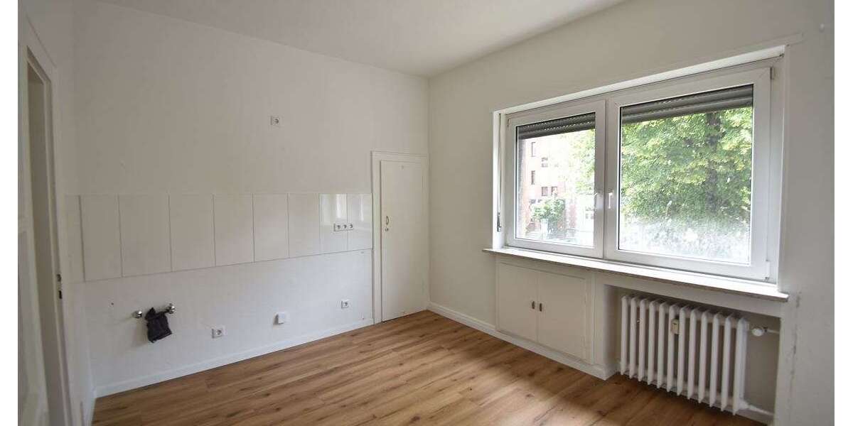 Etagenwohnung Düsseldorf Oberkassel - 2 Zimmer, 75 m&sup2;, 1.155&euro; | Angebot:21106405