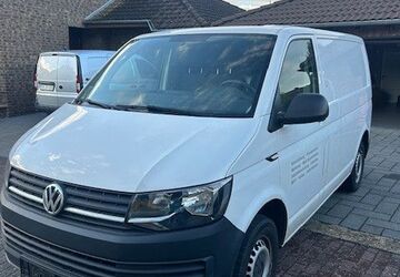 VW T7 Transporter 150.950 km 9.450 &euro; Elsdorf 50189
