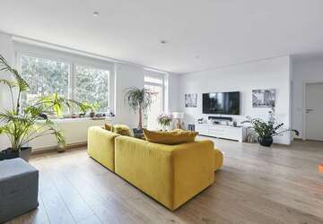 Wohnung Solingen - 3 Zimmer, 107 m&sup2;, 900&euro; | Angebot:27337176