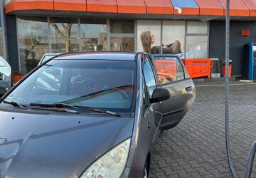 Mitsubishi Colt 142.100 km 2.200 &euro; Düsseldorf 40589