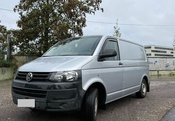 VW T5 Transporter 175.000 km 15.500 &euro; Düsseldorf 40215