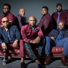Naturally 7 - Closer Look