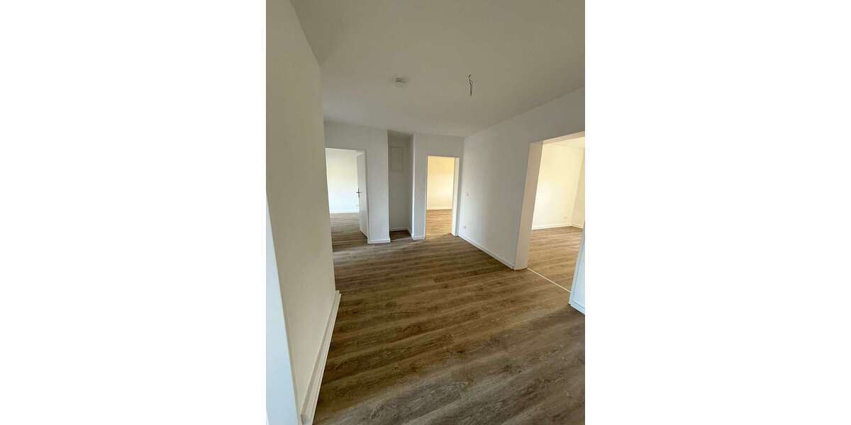 Etagenwohnung Brühl Vochem - 4 Zimmer, 84 m&sup2;, 1.080&euro; | Angebot:26956511