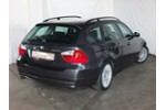 BMW 320D AHK ADVANTAGE/COMFORTPAKET 17ZOLL LMF 179.895 km 6.908 &euro; Köln 50858